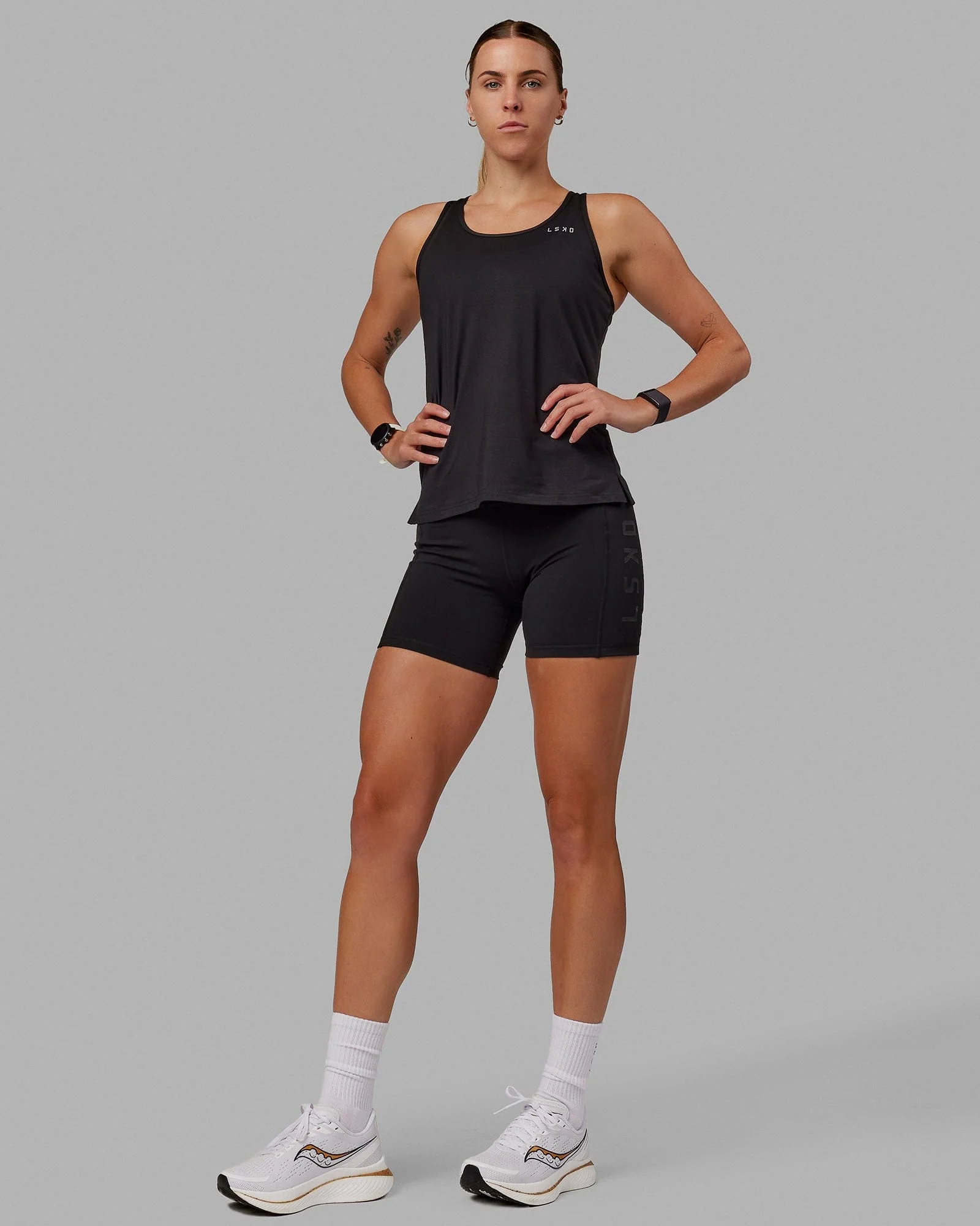 13664-perform-vapourflx-tank-black-1.webp Perform VapourFLX Tank - Black
