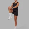 13664-perform-vapourflx-tank-black-3.webp Perform VapourFLX Tank - Black