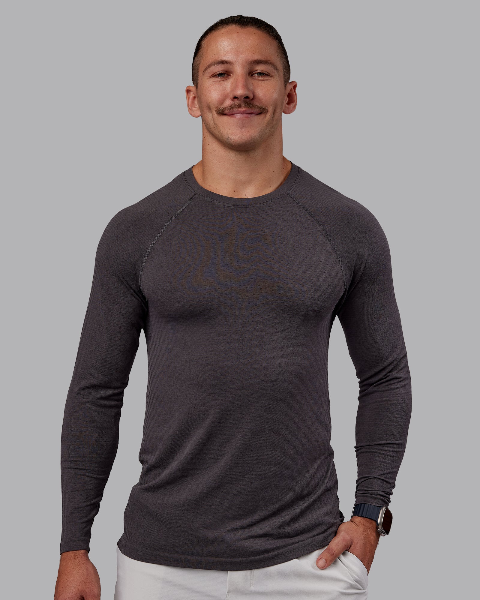 1369-aeroflx-seamless-long-sleeve-tee-dark-storm-dark-storm-1.jpg AeroFLX+ Seamless Long Sleeve Tee - Dark Storm/Dark Storm