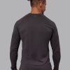 1369-aeroflx-seamless-long-sleeve-tee-dark-storm-dark-storm-3.jpg AeroFLX+ Seamless Long Sleeve Tee - Dark Storm/Dark Storm