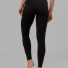 13736-elixir-ultra-high-rise-tall-legging-black-4.webp Elixir Ultra High-Rise Tall Legging - Black