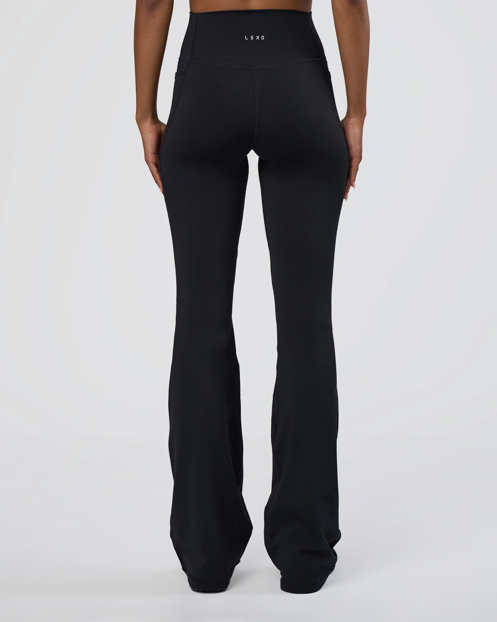 13773-fusion-ultra-high-rise-flared-tall-legging-pockets-black-4.webp Fusion Ultra High-Rise Flared Tall Legging Pockets - Black