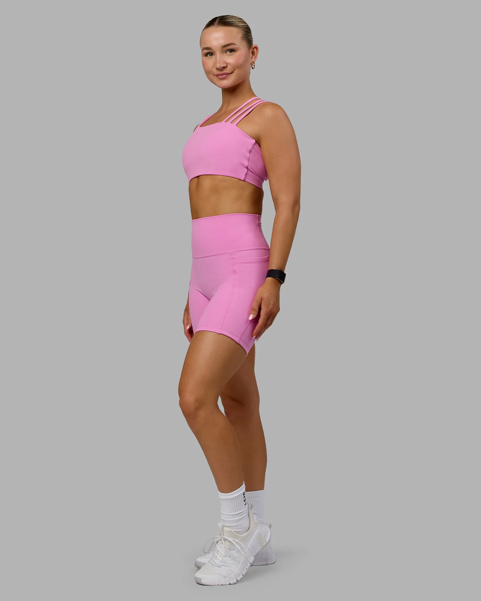 13836-fusion-ultra-high-rise-6-short-pockets-spark-pink-1.webp Fusion Ultra High-Rise 6" Short Pockets - Spark Pink