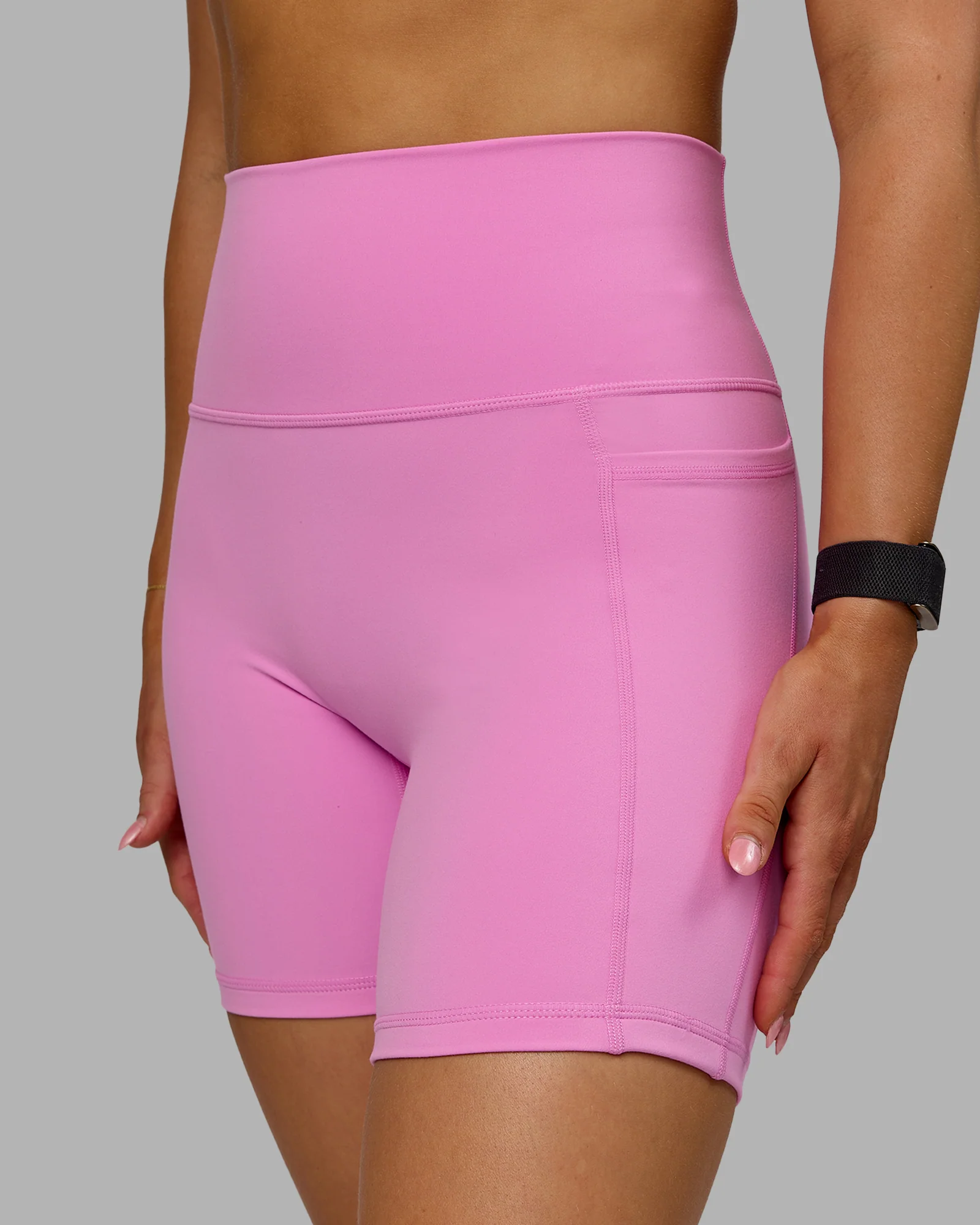 13836-fusion-ultra-high-rise-6-short-pockets-spark-pink-2.webp Fusion Ultra High-Rise 6" Short Pockets - Spark Pink