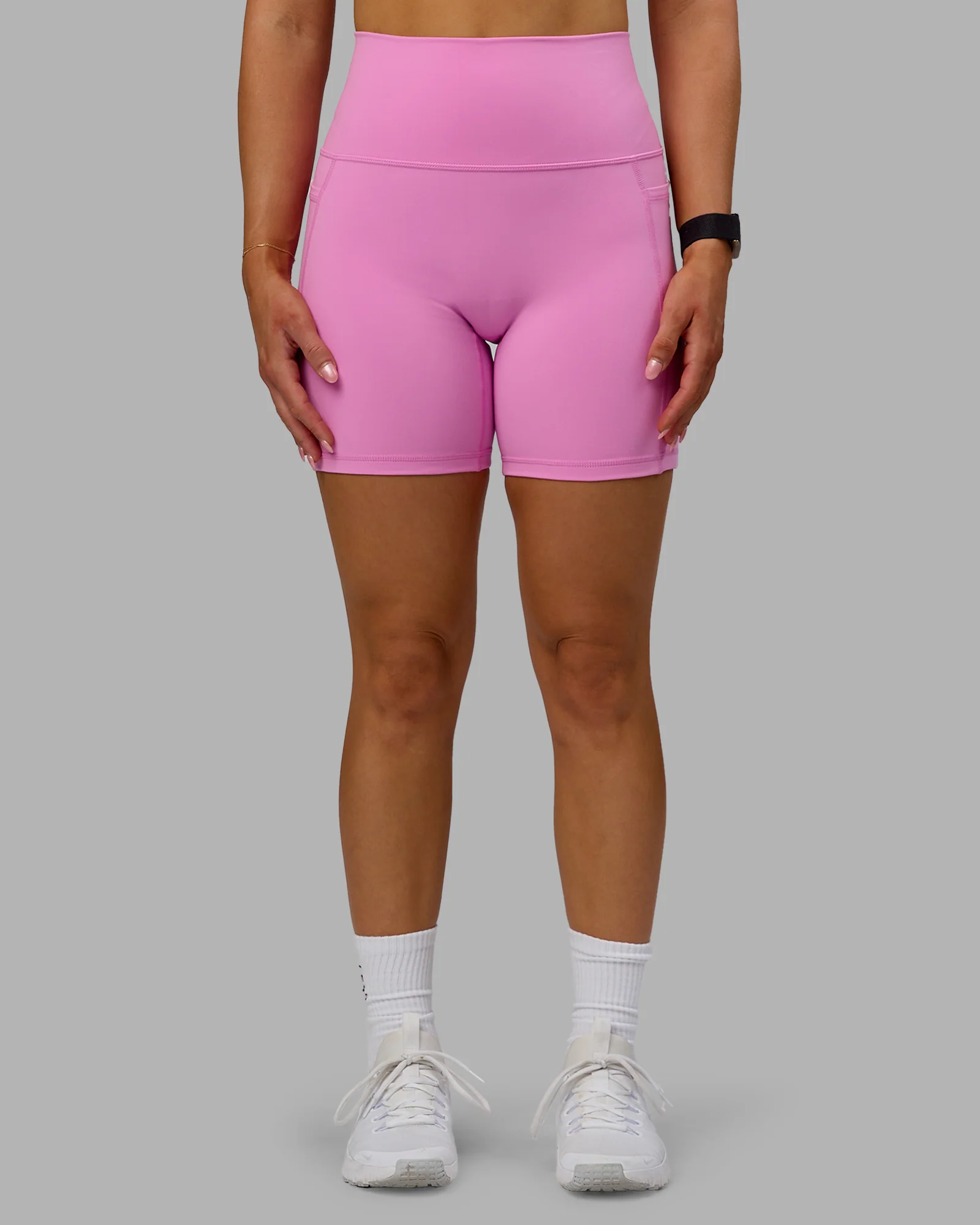 13836-fusion-ultra-high-rise-6-short-pockets-spark-pink-8.webp Fusion Ultra High-Rise 6" Short Pockets - Spark Pink