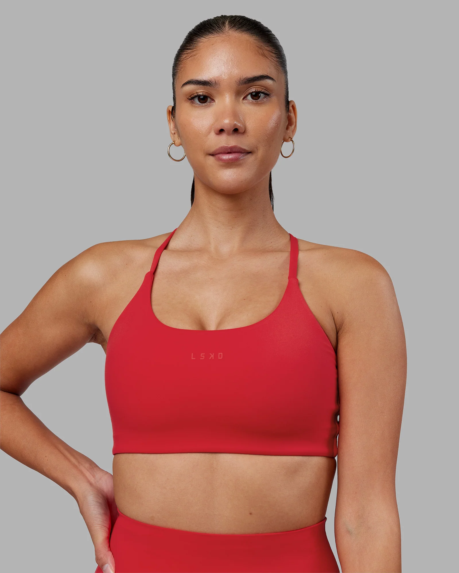 13933-twist-sports-bra-scarlet-1.webp Twist Sports Bra - Scarlet