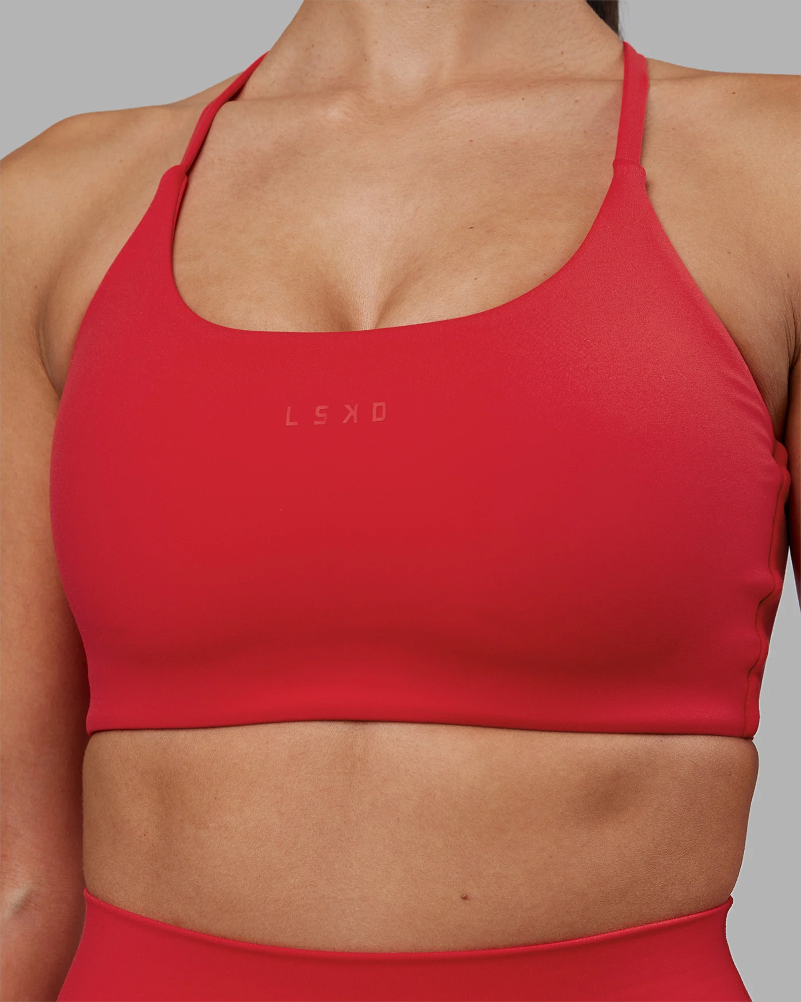 13933-twist-sports-bra-scarlet-4.webp Twist Sports Bra - Scarlet