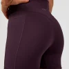 13942-fusion-v-contour-ultra-high-rise-4-short-pockets-midnight-plum-2.webp Fusion V-Contour Ultra High-Rise 4" Short Pockets - Midnight Plum