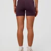 13942-fusion-v-contour-ultra-high-rise-4-short-pockets-midnight-plum-5.webp Fusion V-Contour Ultra High-Rise 4" Short Pockets - Midnight Plum