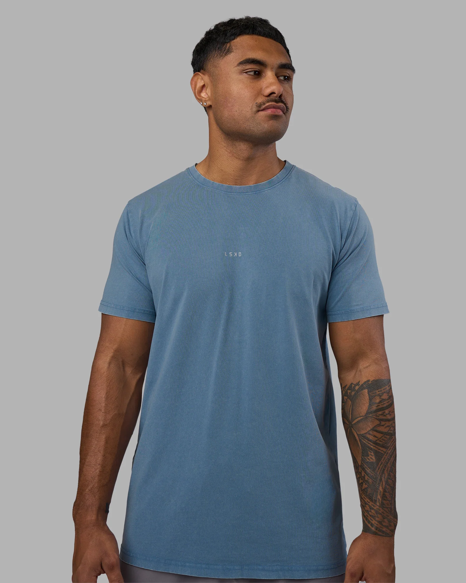 13995-base-flxcotton-tee-elemental-blue-washed-1.webp Base FLXCotton Tee - Elemental Blue Washed