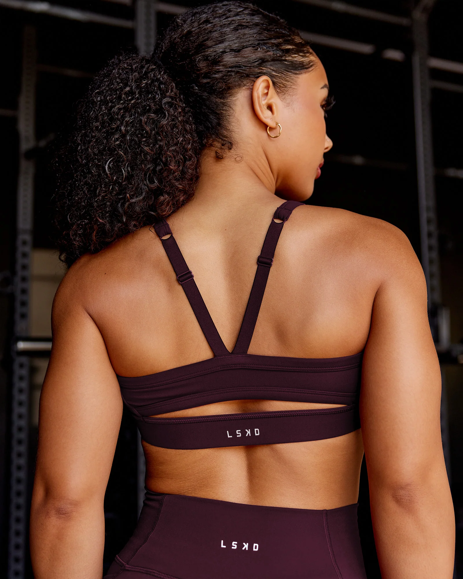 Momentum Sports Bra - Cherry Lacquer