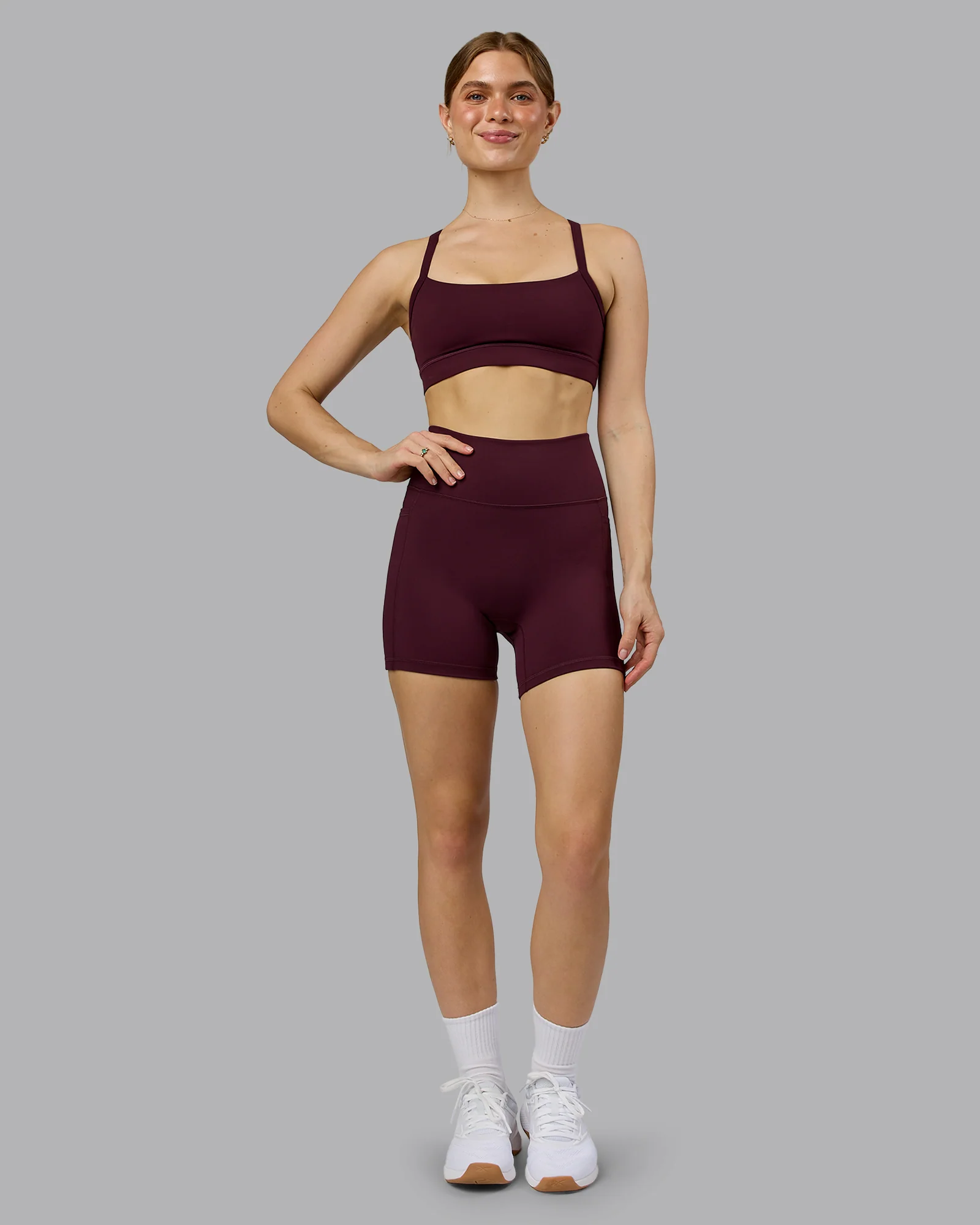 Momentum Sports Bra - Cherry Lacquer