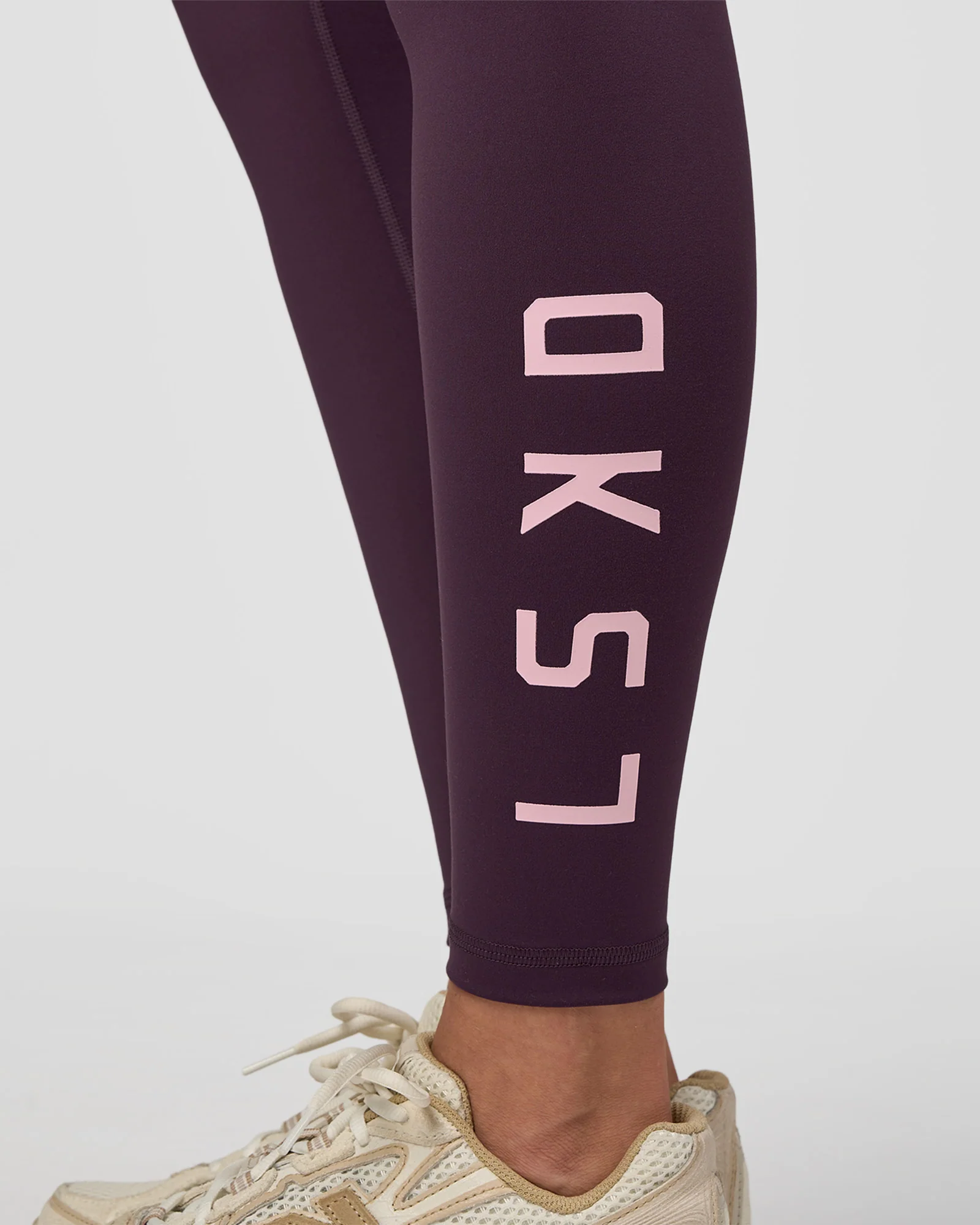 Rep Ultra High-Rise Full Length Legging Pockets - Midnight Plum-Marshmallow