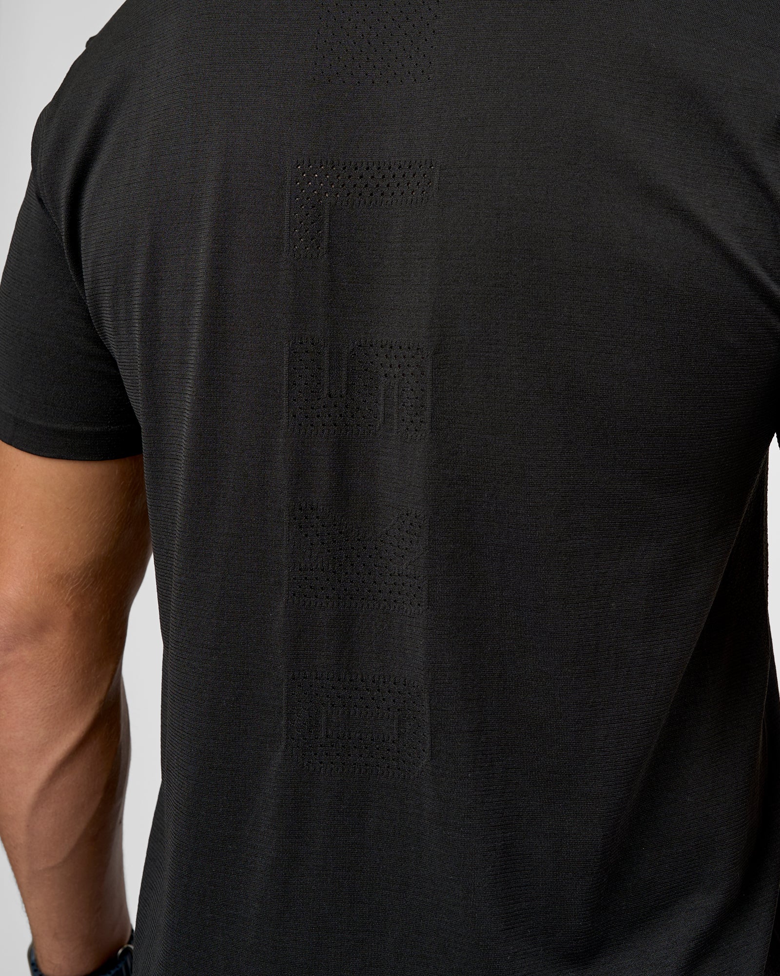 1417-aeroflx-seamless-set-in-tee-jacquard-black-2.jpg AeroFLX+ Seamless Set In Tee Jacquard - Black