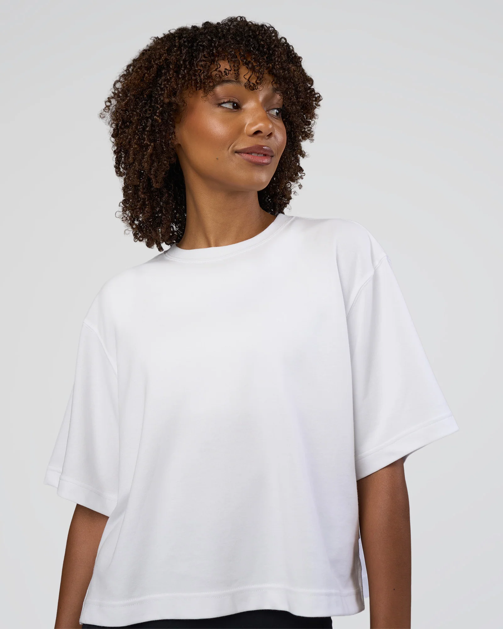 14199-afterdark-zerocrease-cropped-tee-white-1.webp AfterDark ZeroCrease Cropped Tee - White