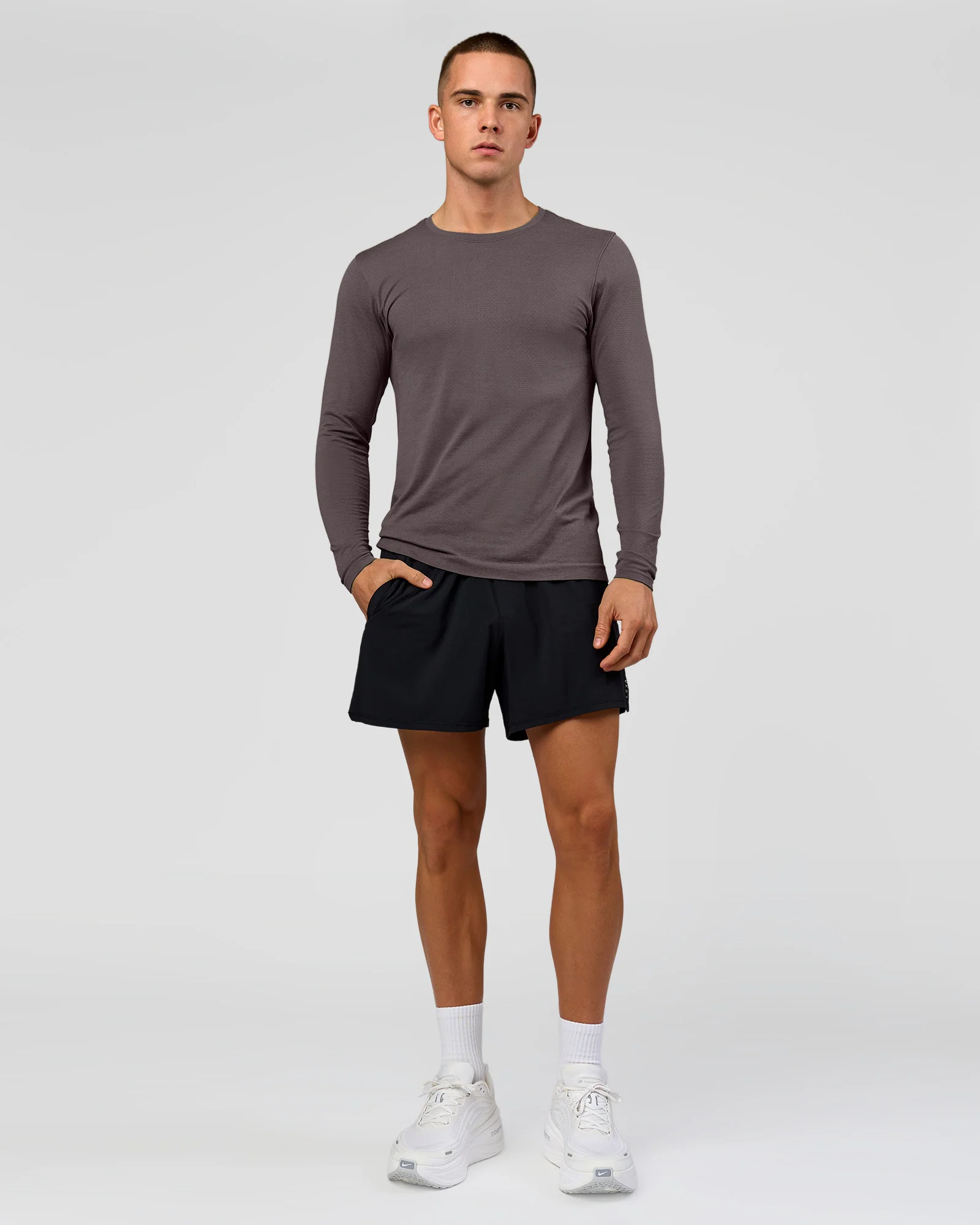 1425-aeroflx-seamless-long-sleeve-tee-set-in-sleeve-duskstone-duskstone-4.webp AeroFLX+ Seamless Long Sleeve Tee (Set in Sleeve) - Duskstone/Duskstone