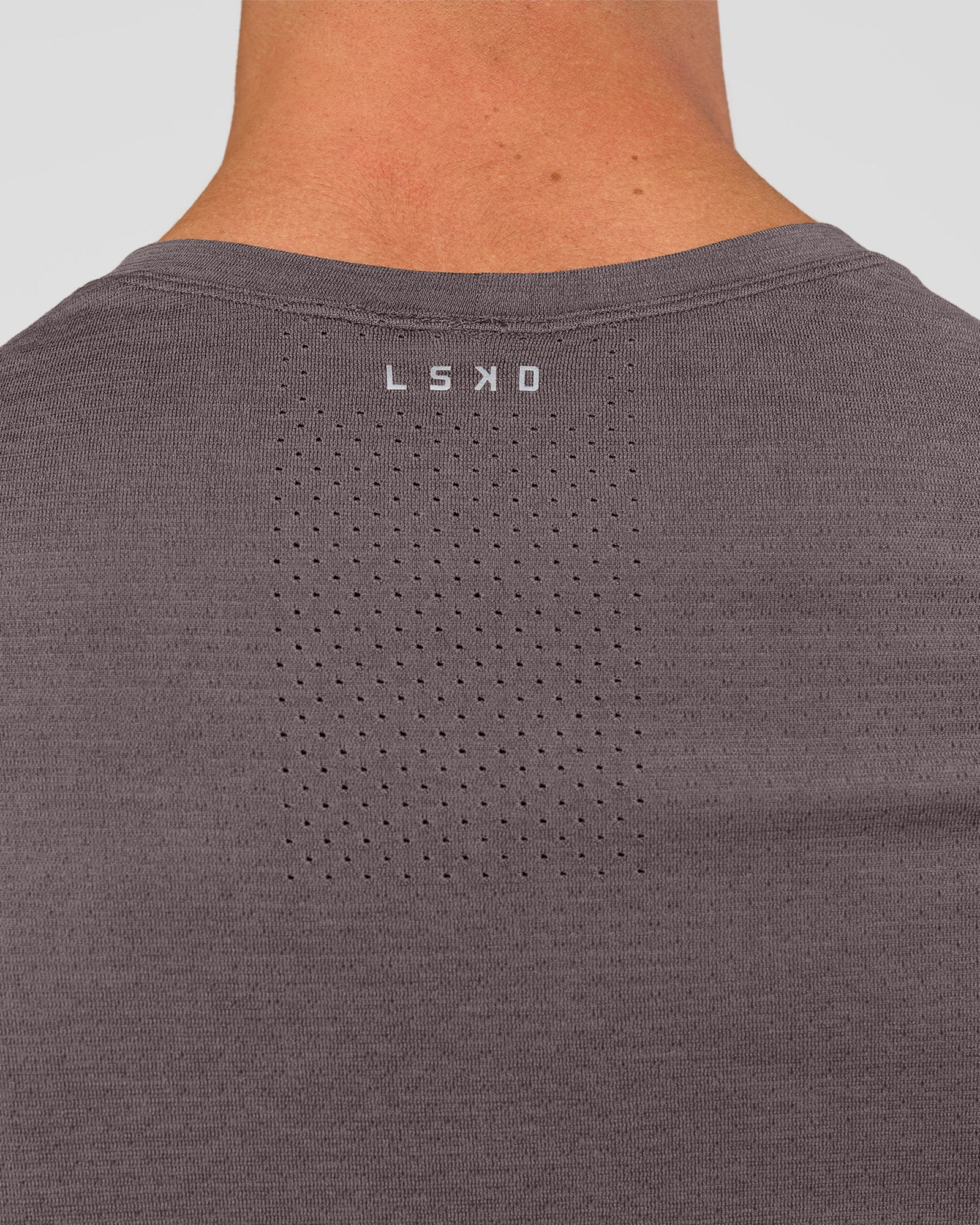 1425-aeroflx-seamless-long-sleeve-tee-set-in-sleeve-duskstone-duskstone-8.jpg AeroFLX+ Seamless Long Sleeve Tee (Set in Sleeve) - Duskstone/Duskstone