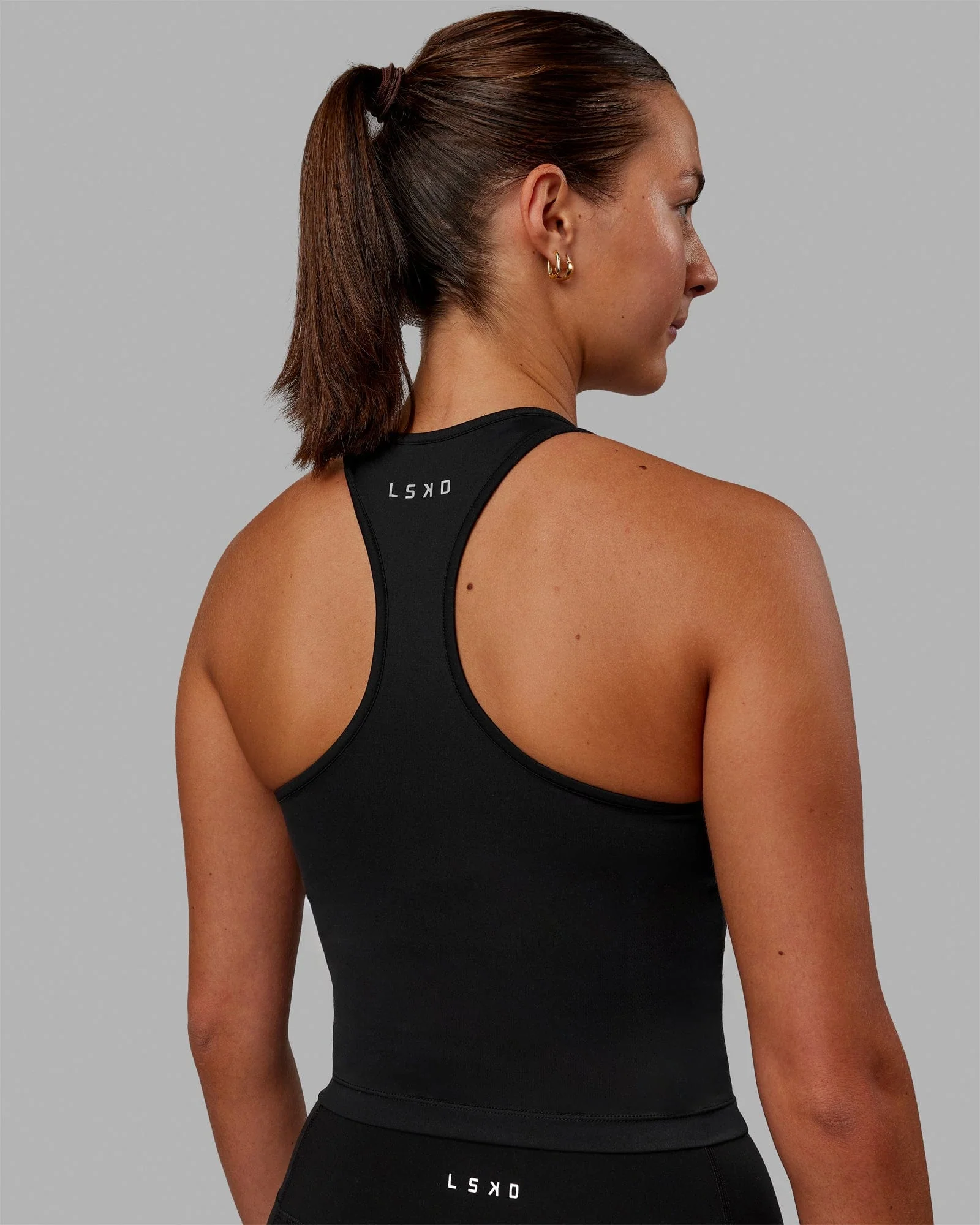 14252-flow-performance-tank-with-shelf-bra-black-2.webp Flow Performance Tank With Shelf Bra - Black