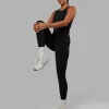 14252-flow-performance-tank-with-shelf-bra-black-4.webp Flow Performance Tank With Shelf Bra - Black
