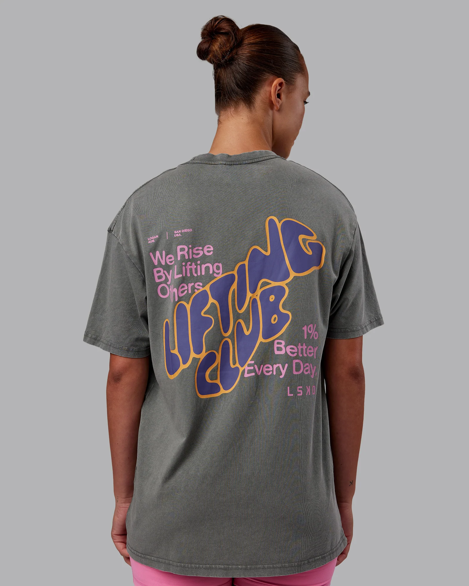 14329-rise-lift-washed-flxcotton-oversized-tee-graphite-purple-opulence-2.webp Rise & Lift Washed FLXCotton Oversized Tee - Graphite-Purple Opulence