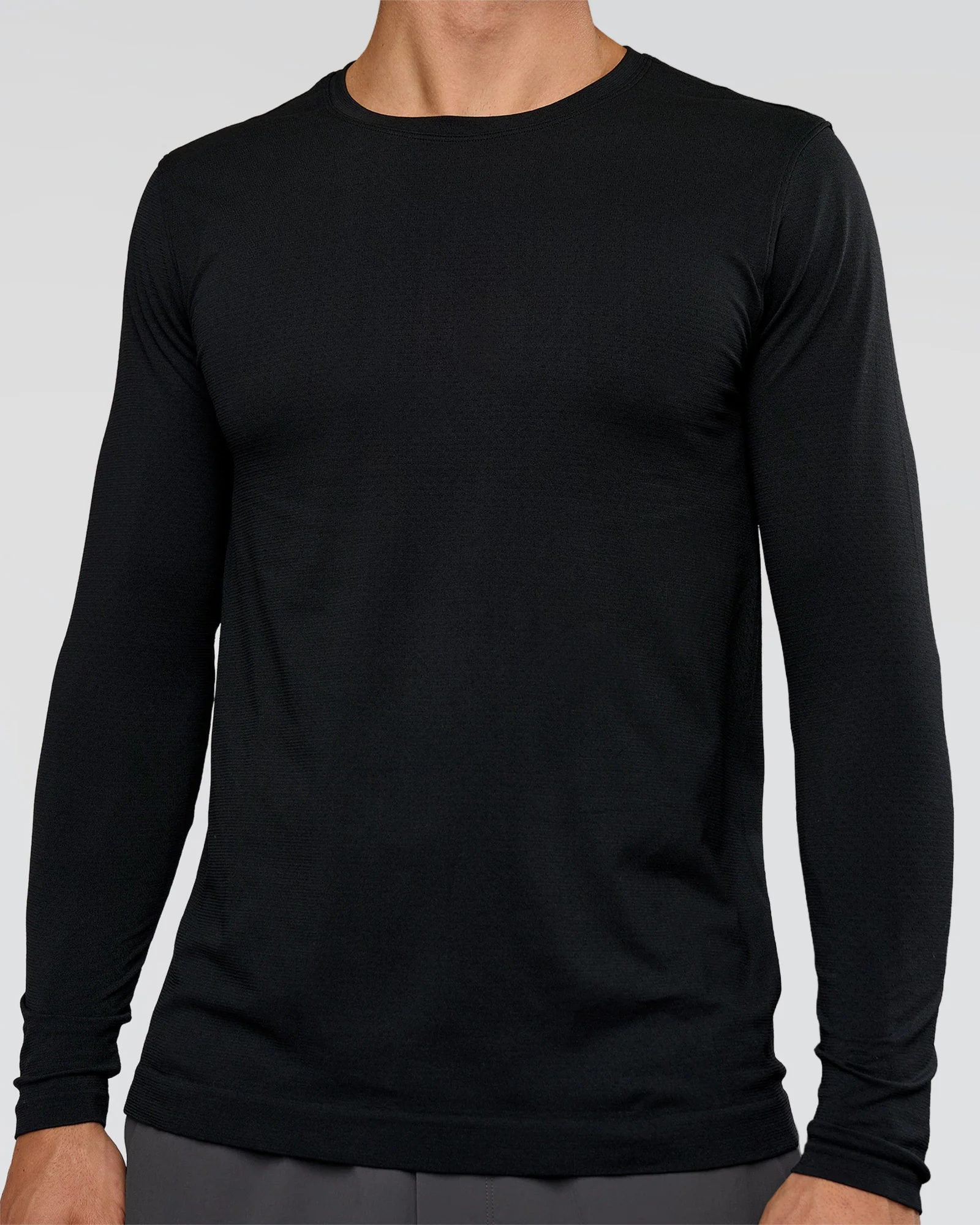 AeroFLX+ Seamless Long Sleeve Tee (Set in Sleeve) - Black/Black