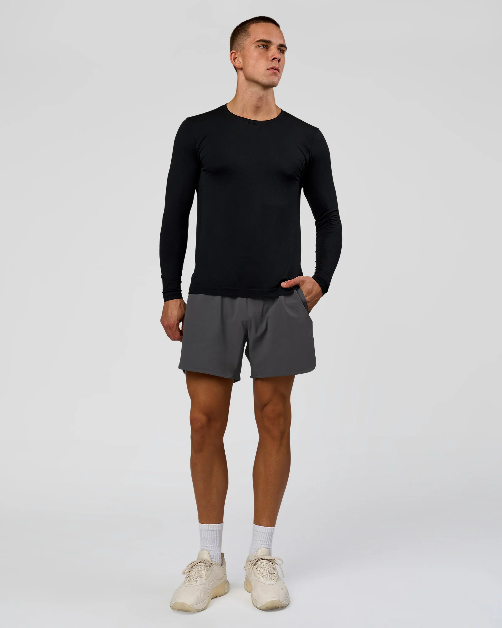 AeroFLX+ Seamless Long Sleeve Tee (Set in Sleeve) - Black/Black