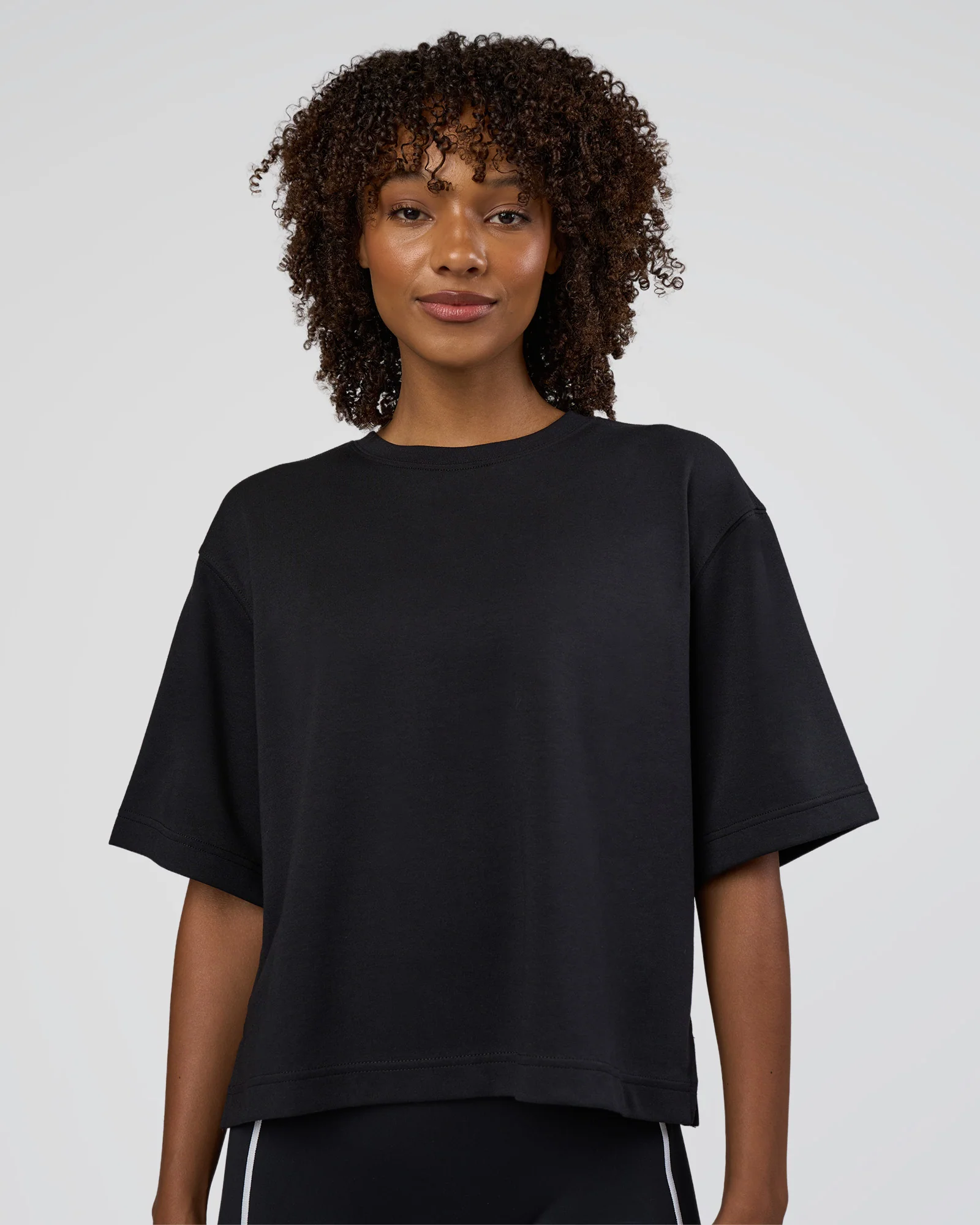 14348-afterdark-zerocrease-cropped-tee-black-1.webp AfterDark ZeroCrease Cropped Tee - Black