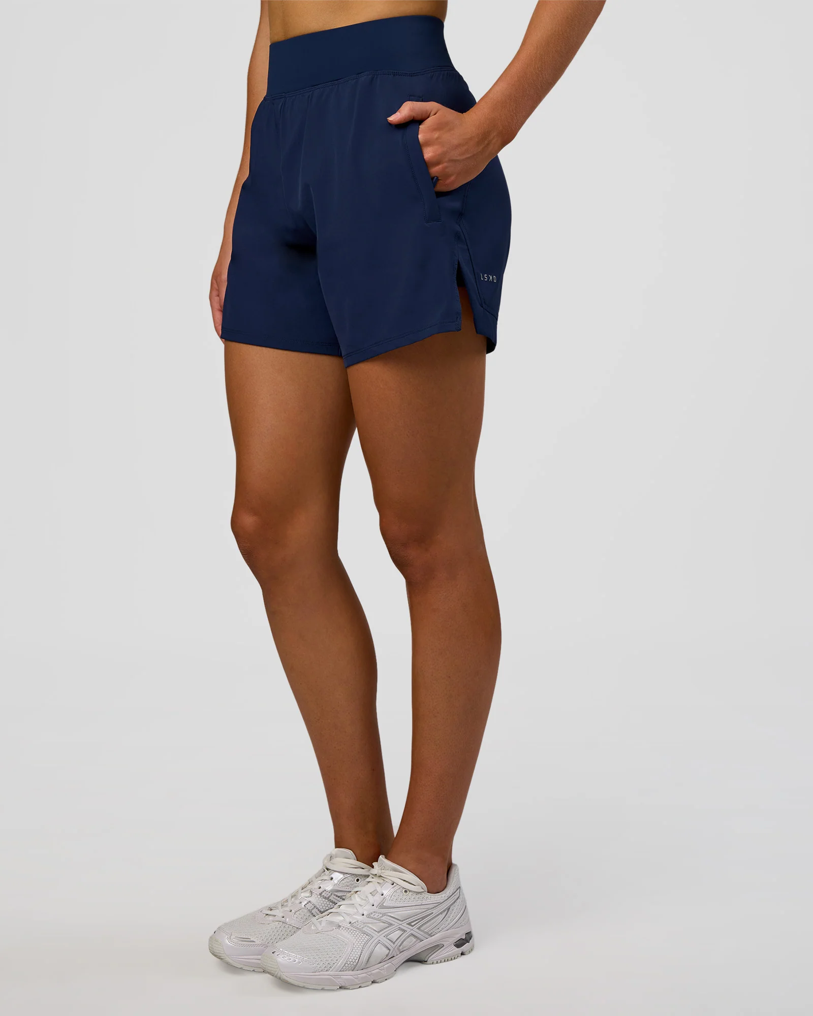 14500-challenger-5-lined-performance-short-future-navy-7.webp Challenger 5" Lined Performance Short - Future Navy
