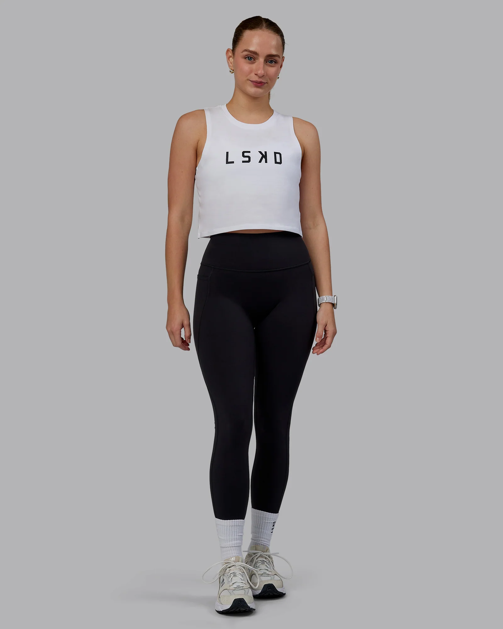 1484-agile-flxcotton-tank-white-black-5.webp Agile FLXCotton Tank - White-Black
