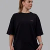 14843-unisex-lift-up-flxcotton-tee-oversize-black-fuschia-pink-4.webp Unisex Lift-Up FLXCotton Tee Oversize - Black-Fuschia Pink