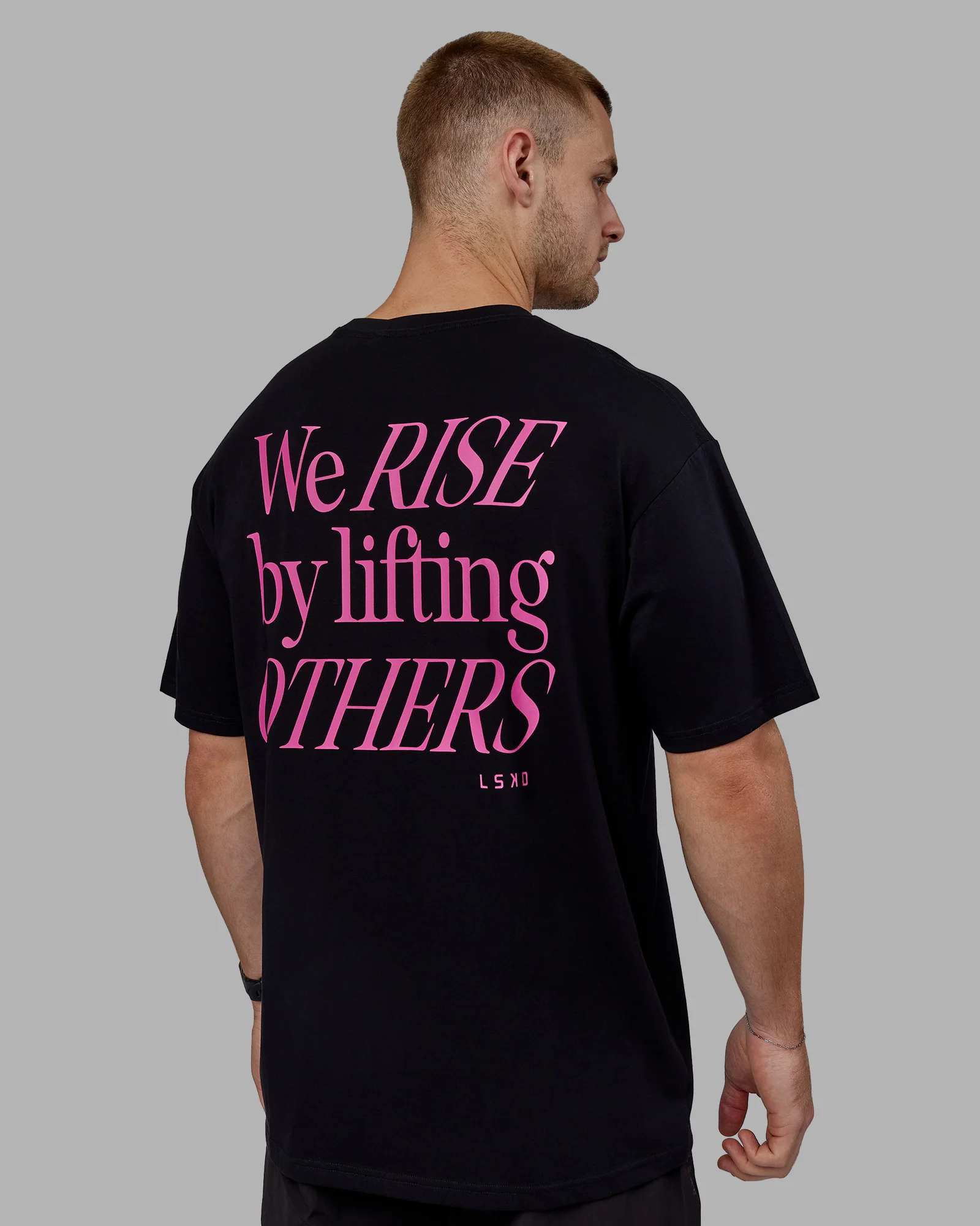 14843-unisex-lift-up-flxcotton-tee-oversize-black-fuschia-pink-7.webp Unisex Lift-Up FLXCotton Tee Oversize - Black-Fuschia Pink