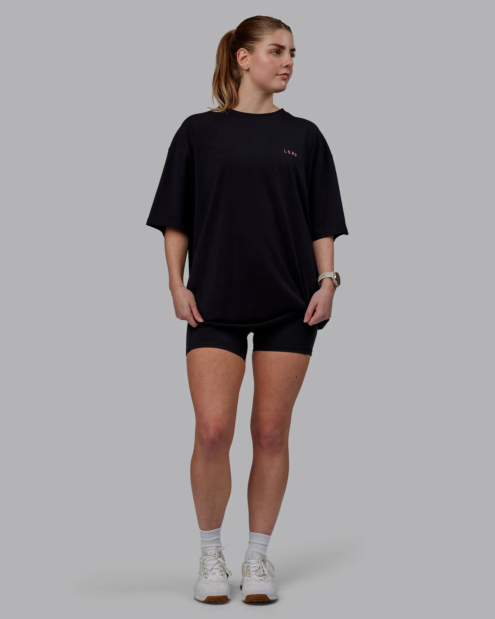 14843-unisex-lift-up-flxcotton-tee-oversize-black-fuschia-pink-9.webp Unisex Lift-Up FLXCotton Tee Oversize - Black-Fuschia Pink