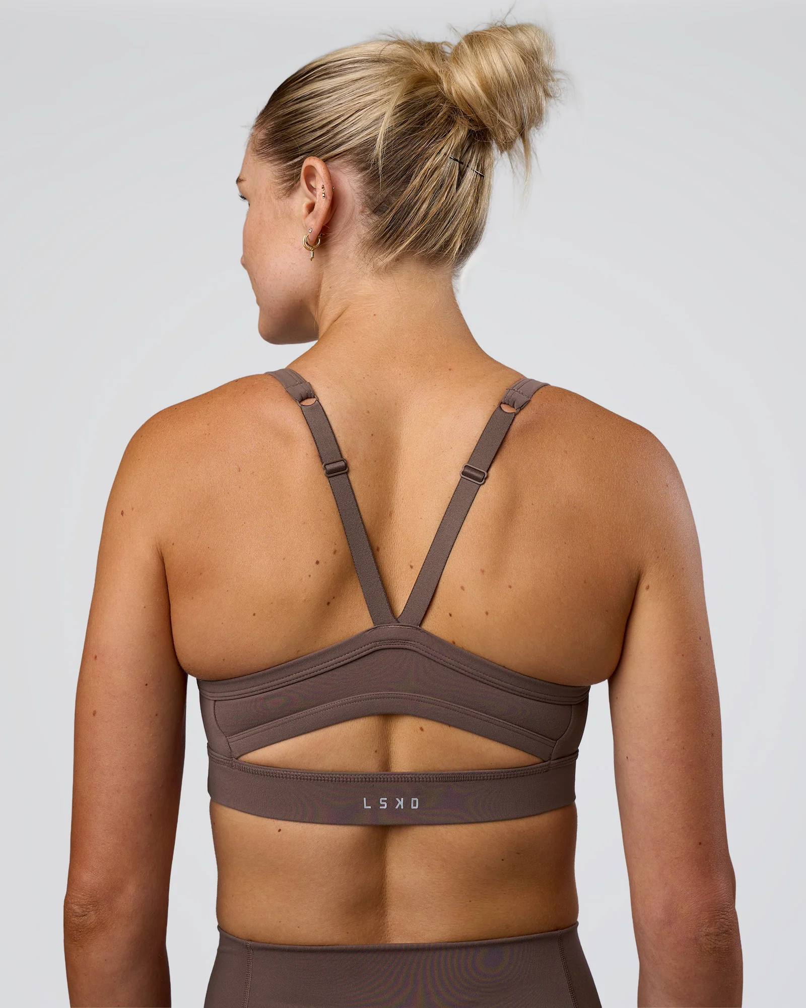 14990-momentum-sports-bra-peppercorn-2.webp Momentum Sports Bra - Peppercorn
