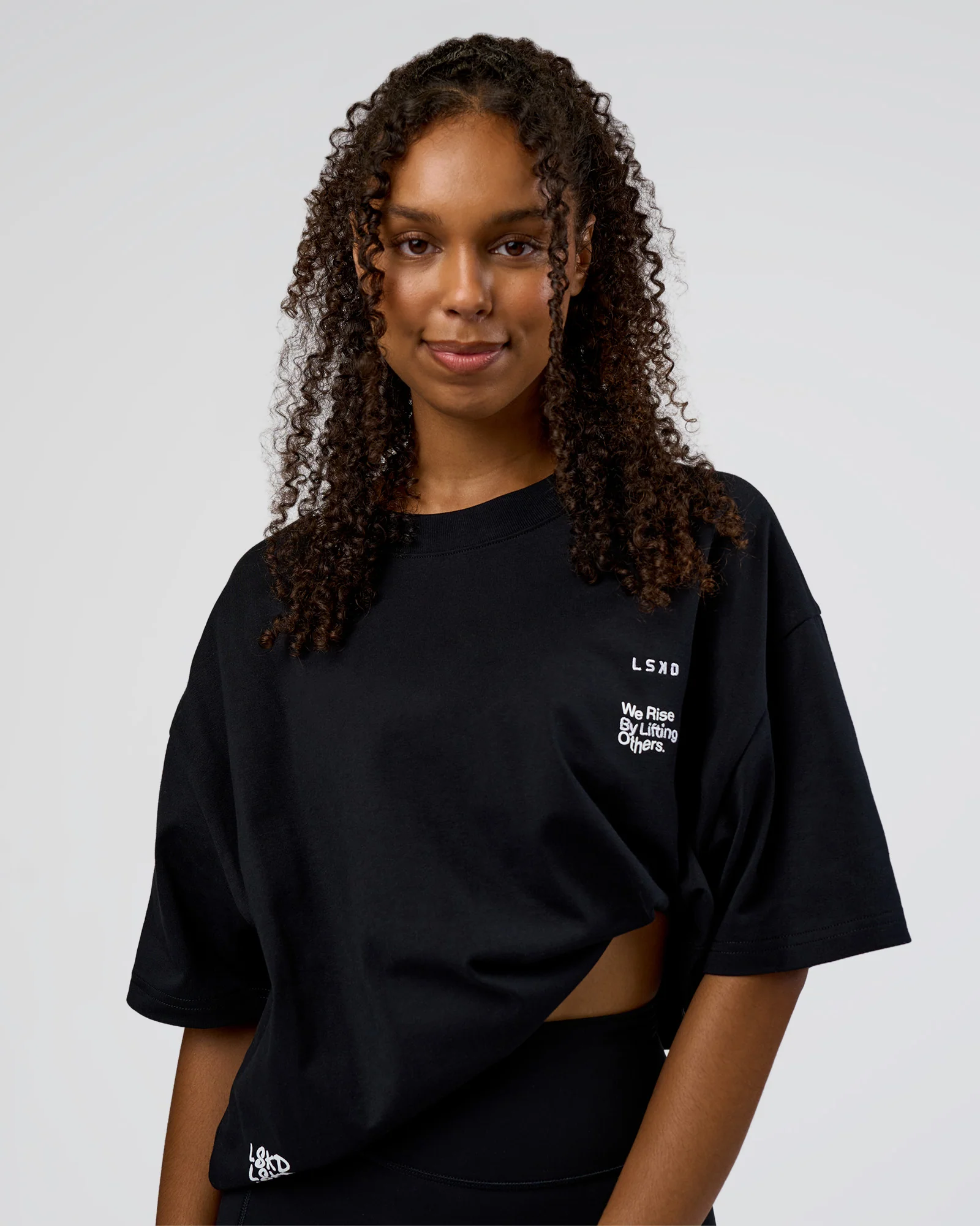 15034-sticker-heavyweight-oversized-tee-black-white-4.webp Sticker Heavyweight Oversized Tee - Black-White