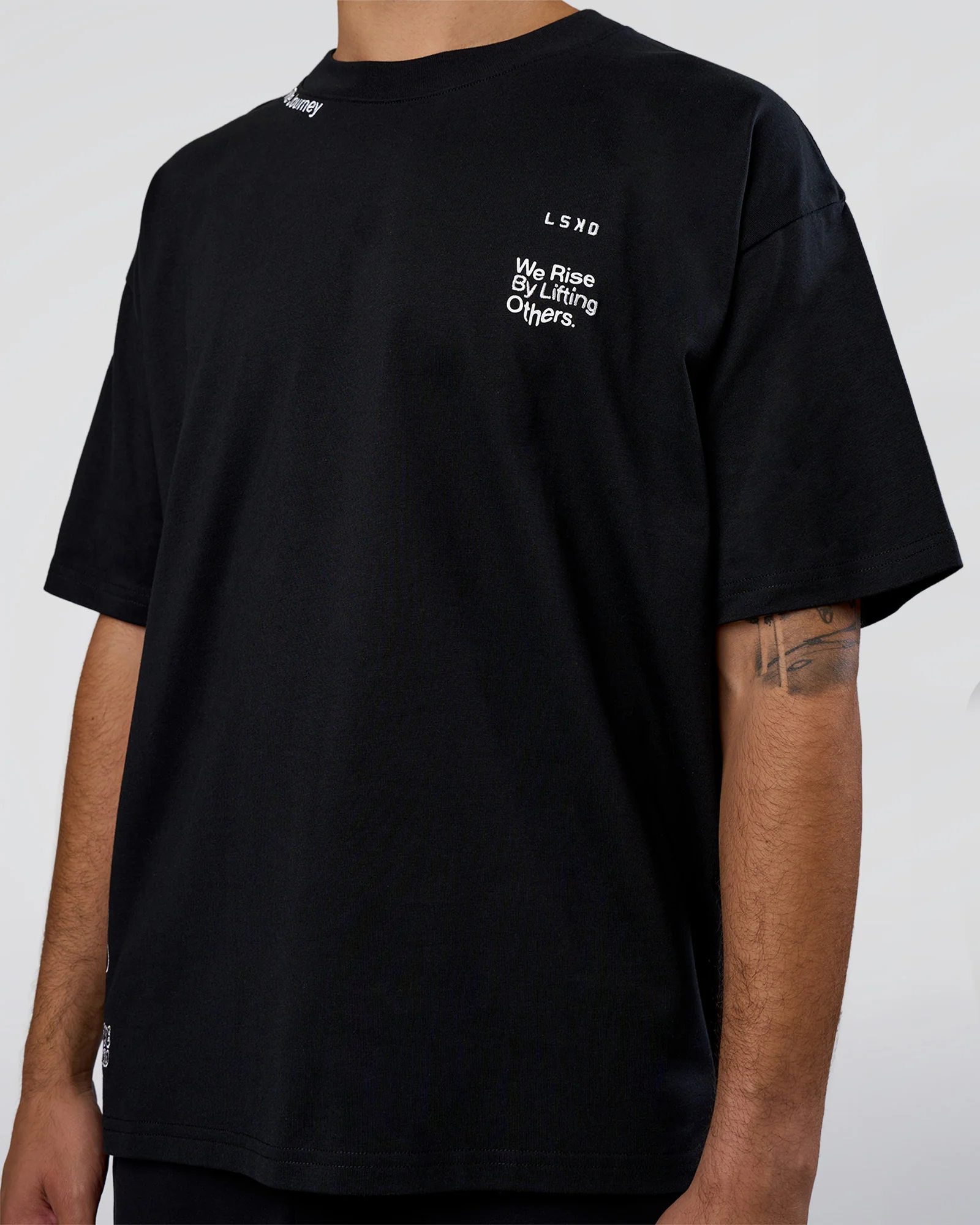 15034-sticker-heavyweight-oversized-tee-black-white-9.webp Sticker Heavyweight Oversized Tee - Black-White