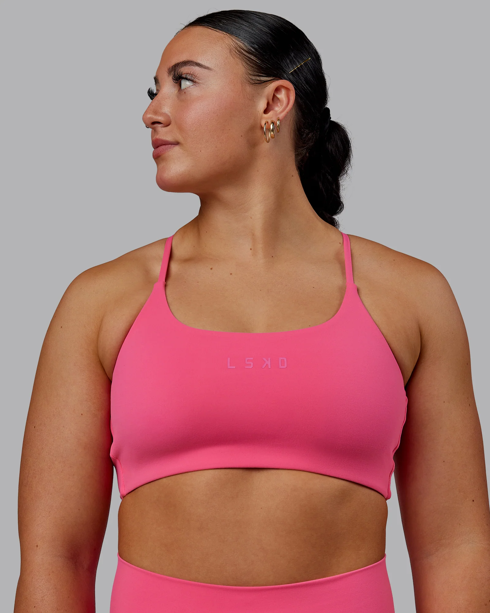 15070-twist-sports-bra-carmine-rose-1.webp Twist Sports Bra - Carmine Rose