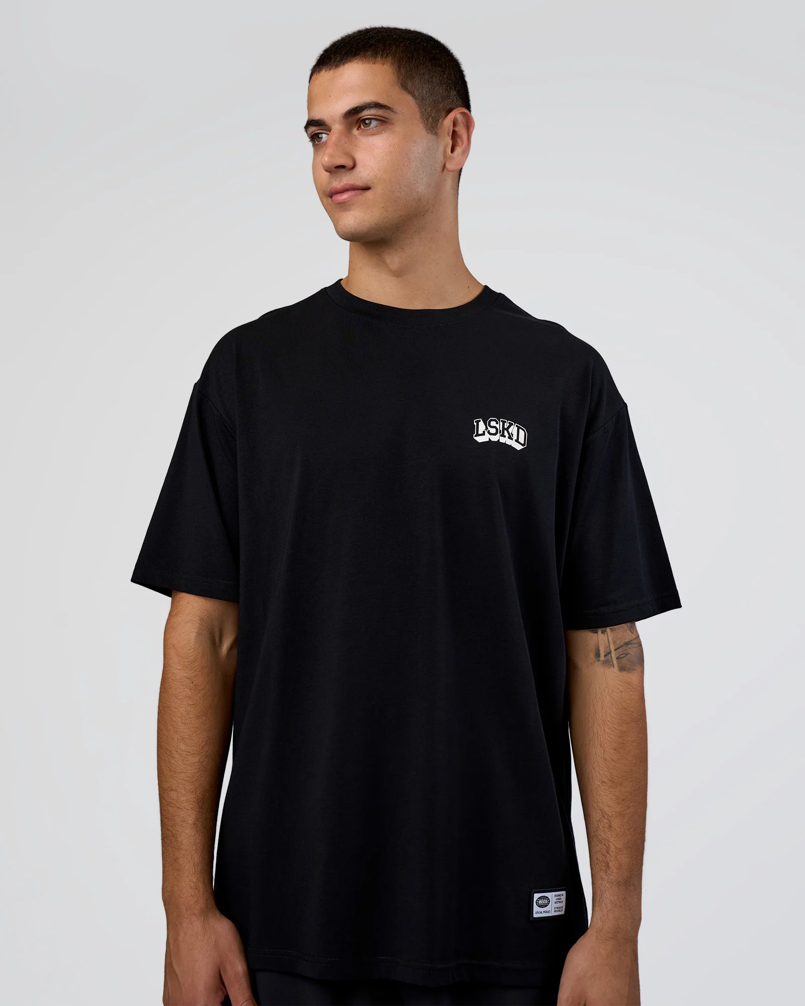 15123-grid-flxcotton-oversized-tee-black-white-2.webp Grid FLXCotton Oversized Tee - Black-White
