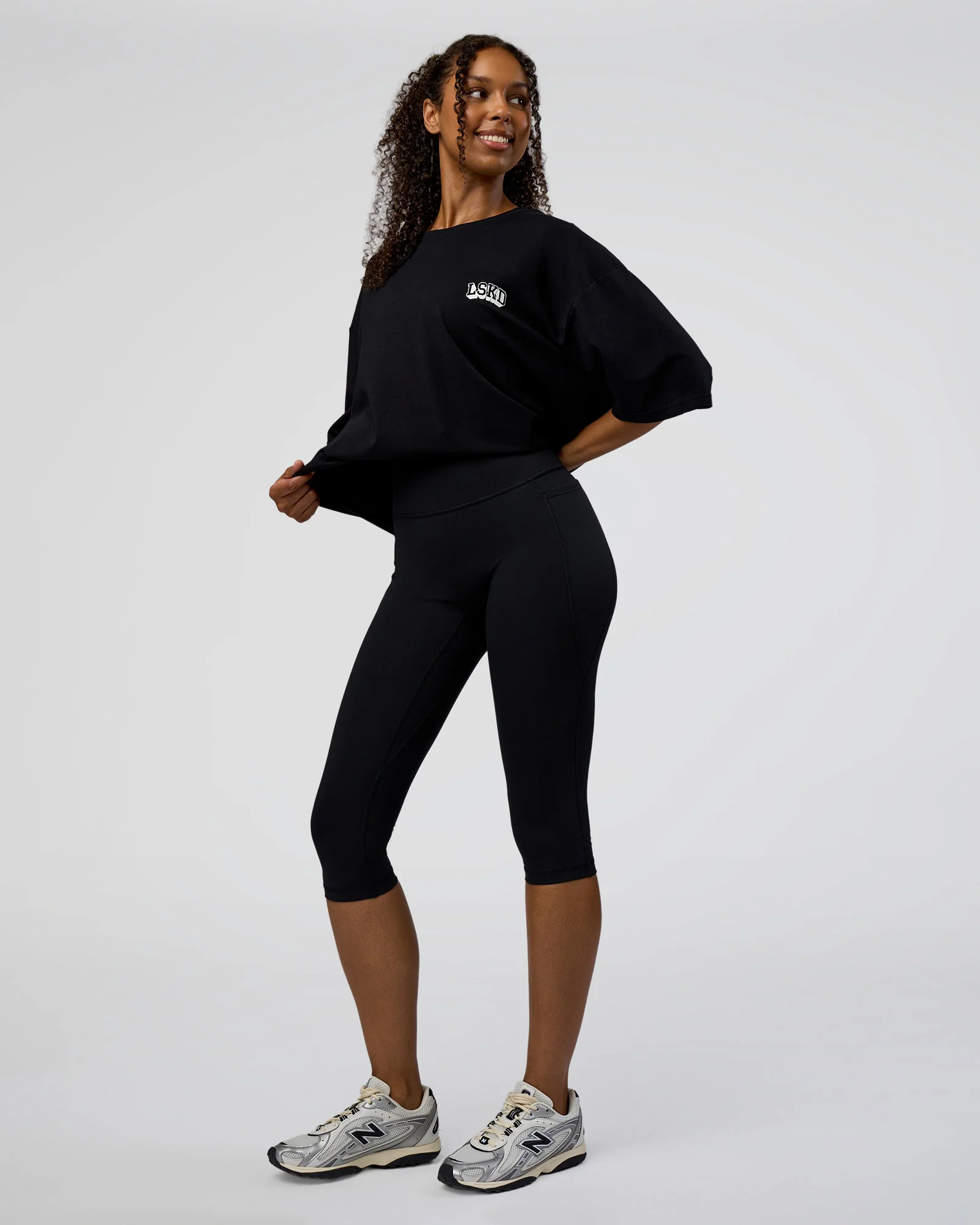 15123-grid-flxcotton-oversized-tee-black-white-6.webp Grid FLXCotton Oversized Tee - Black-White