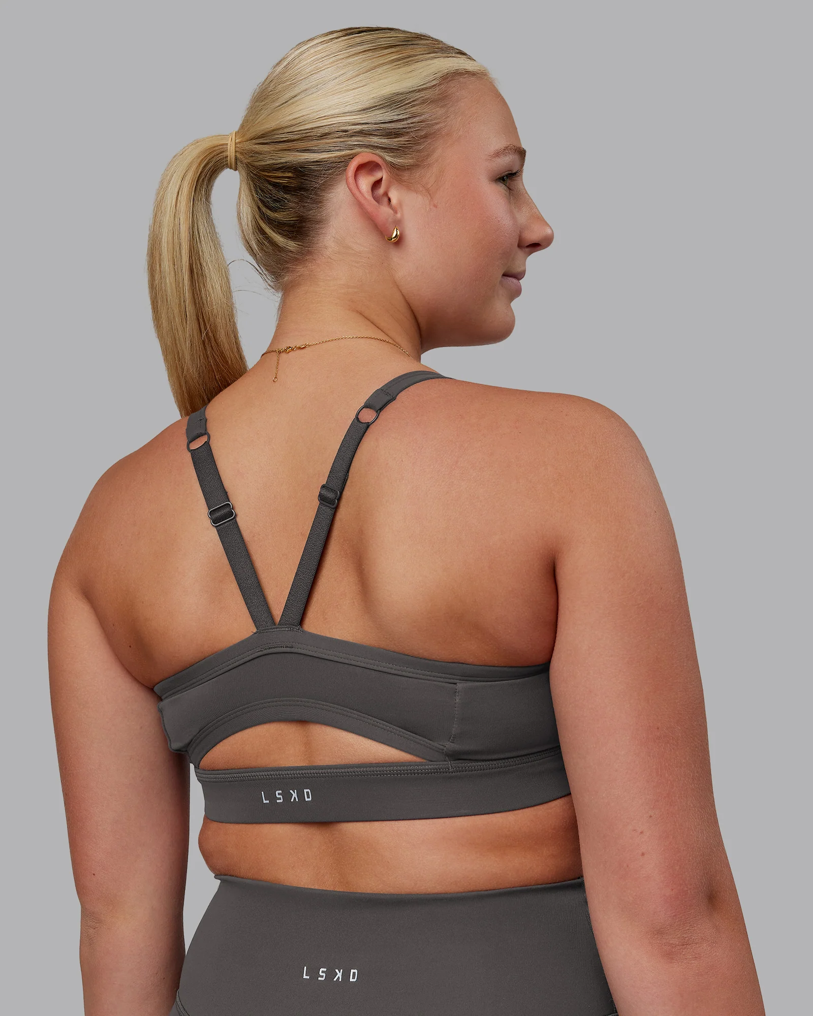 Momentum Sports Bra D/DD/E - Dark Storm