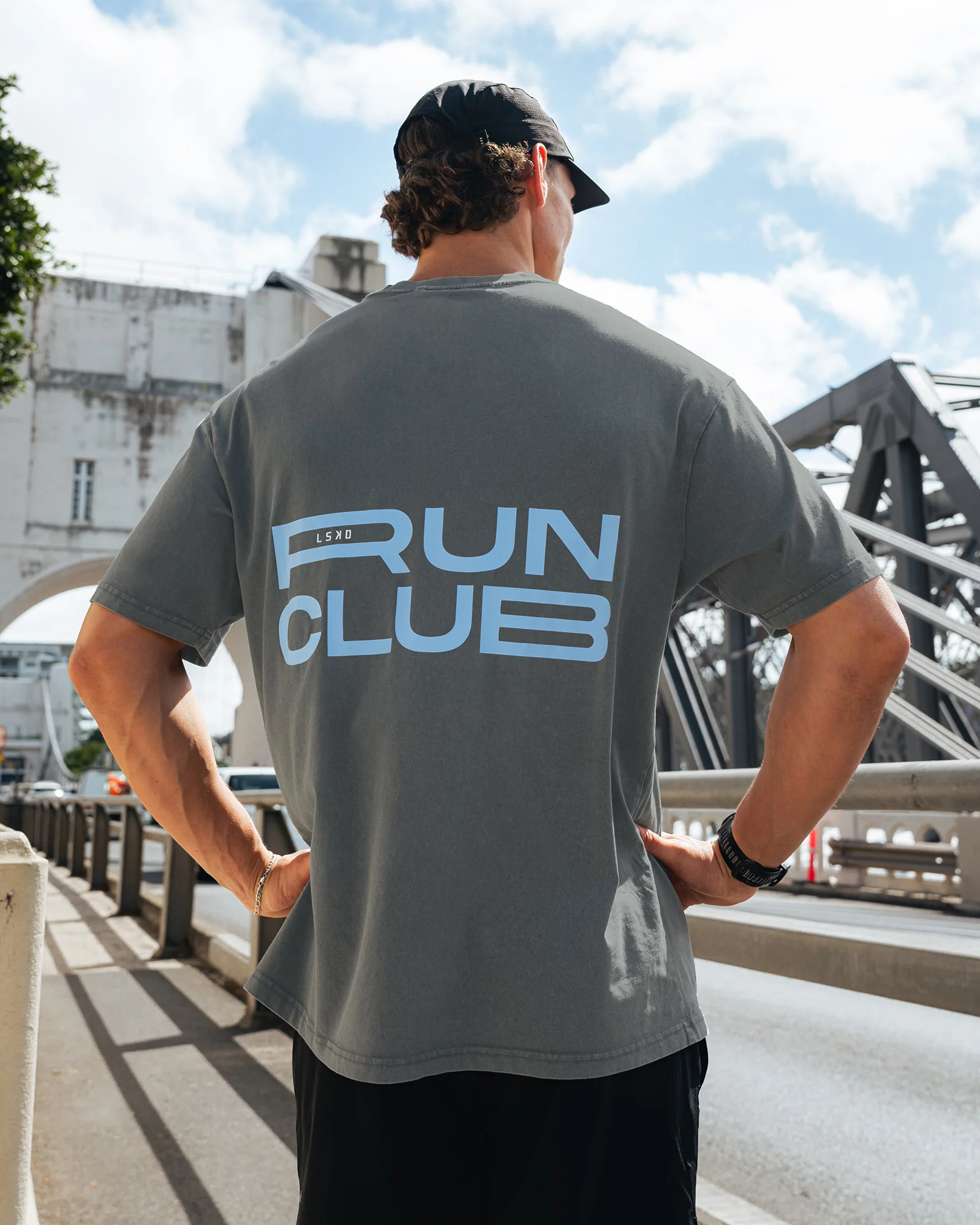 15168-runner-s-flxcotton-oversized-tee-dark-storm-washed-open-air-2.webp Runner's FLXCotton Oversized Tee - Dark Storm Washed-Open Air