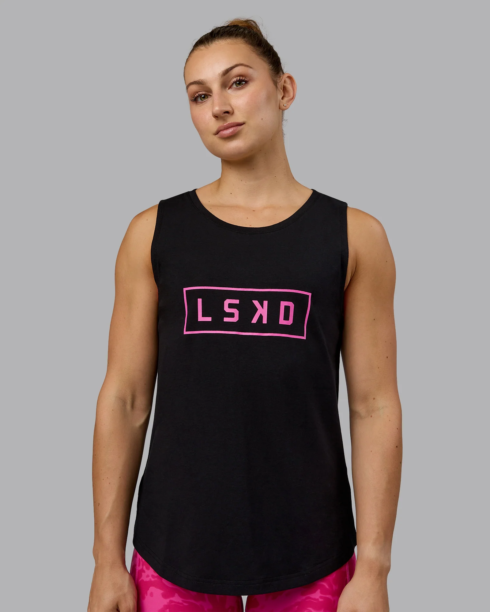 15266-luna-flxcotton-longline-tank-black-ultra-pink-2.webp Luna FLXCotton Longline Tank - Black-Ultra Pink