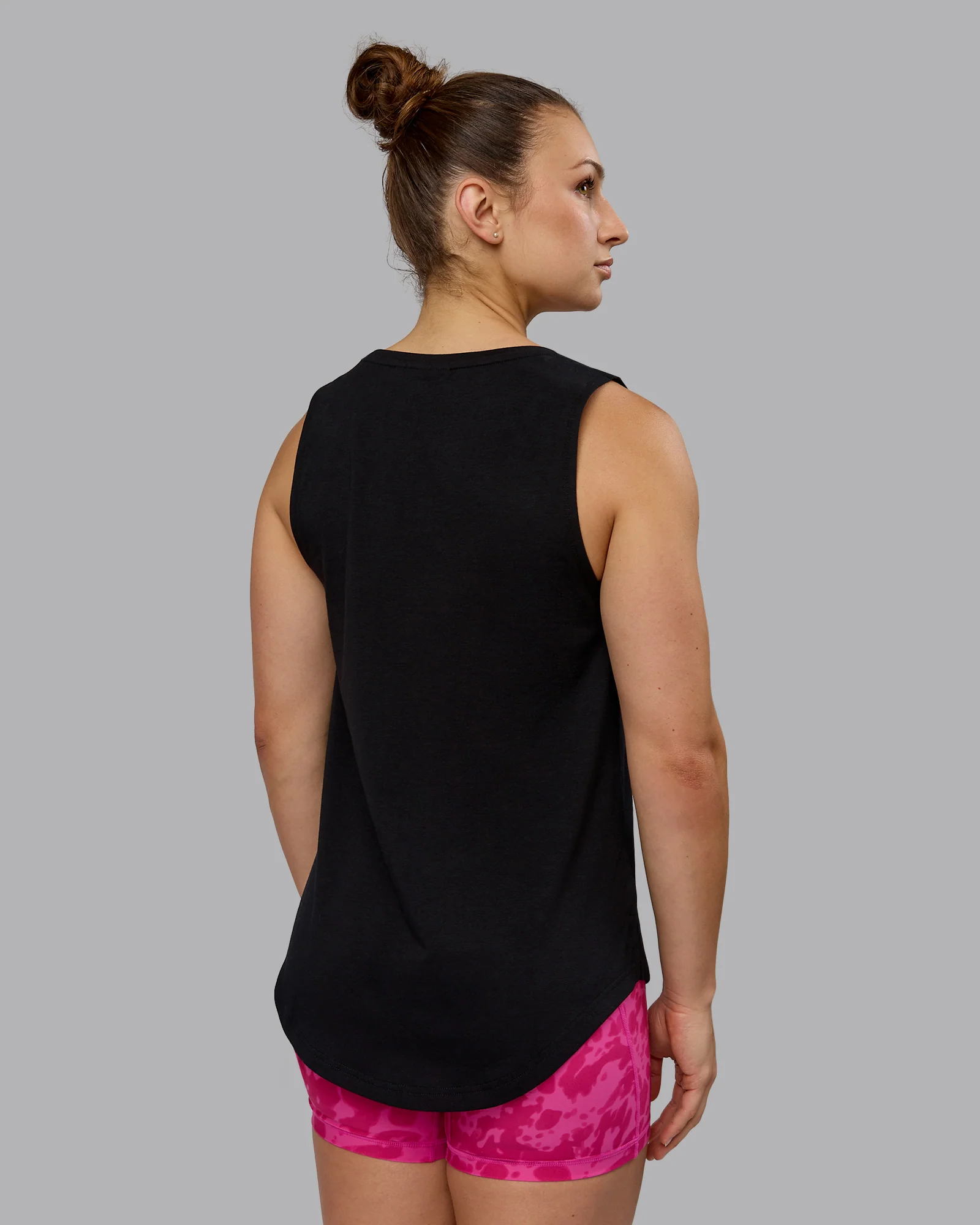 15266-luna-flxcotton-longline-tank-black-ultra-pink-3.webp Luna FLXCotton Longline Tank - Black-Ultra Pink