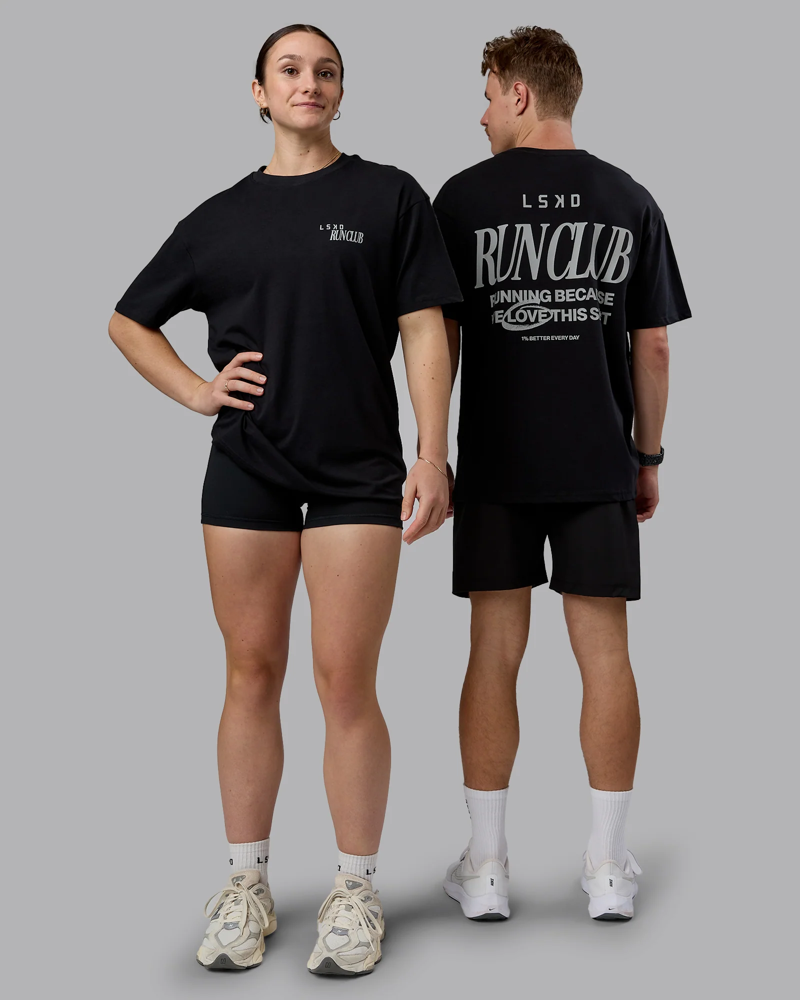 15385-run-love-flxcotton-oversized-tee-black-reflective-1.webp Run Love FLXCotton Oversized Tee - Black-Reflective