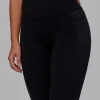 15421-rep-ultra-high-rise-full-length-legging-pockets-black-retro-blue-7.webp Rep Ultra High-Rise Full Length Legging Pockets - Black-Retro Blue