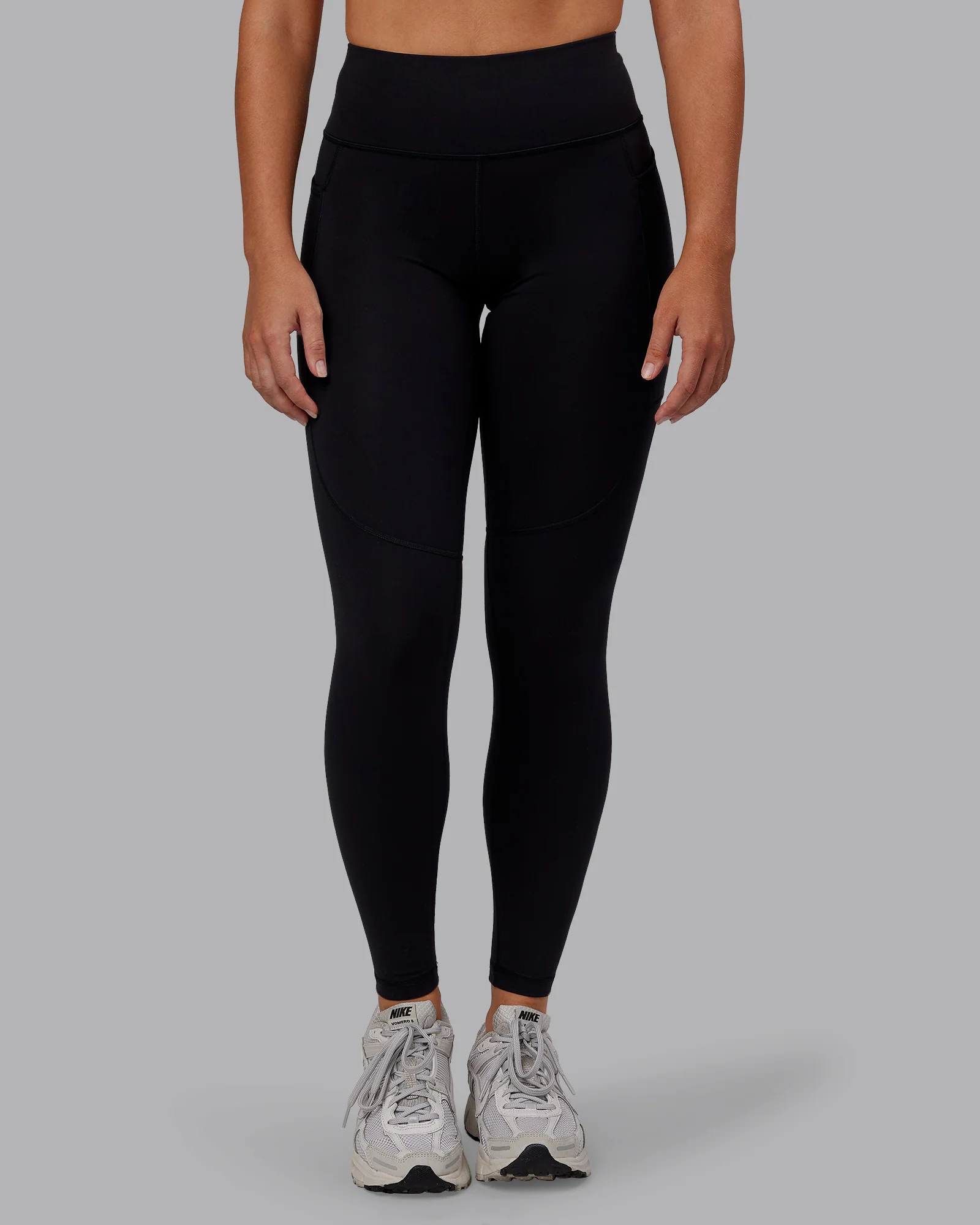 15421-rep-ultra-high-rise-full-length-legging-pockets-black-retro-blue-8.webp Rep Ultra High-Rise Full Length Legging Pockets - Black-Retro Blue