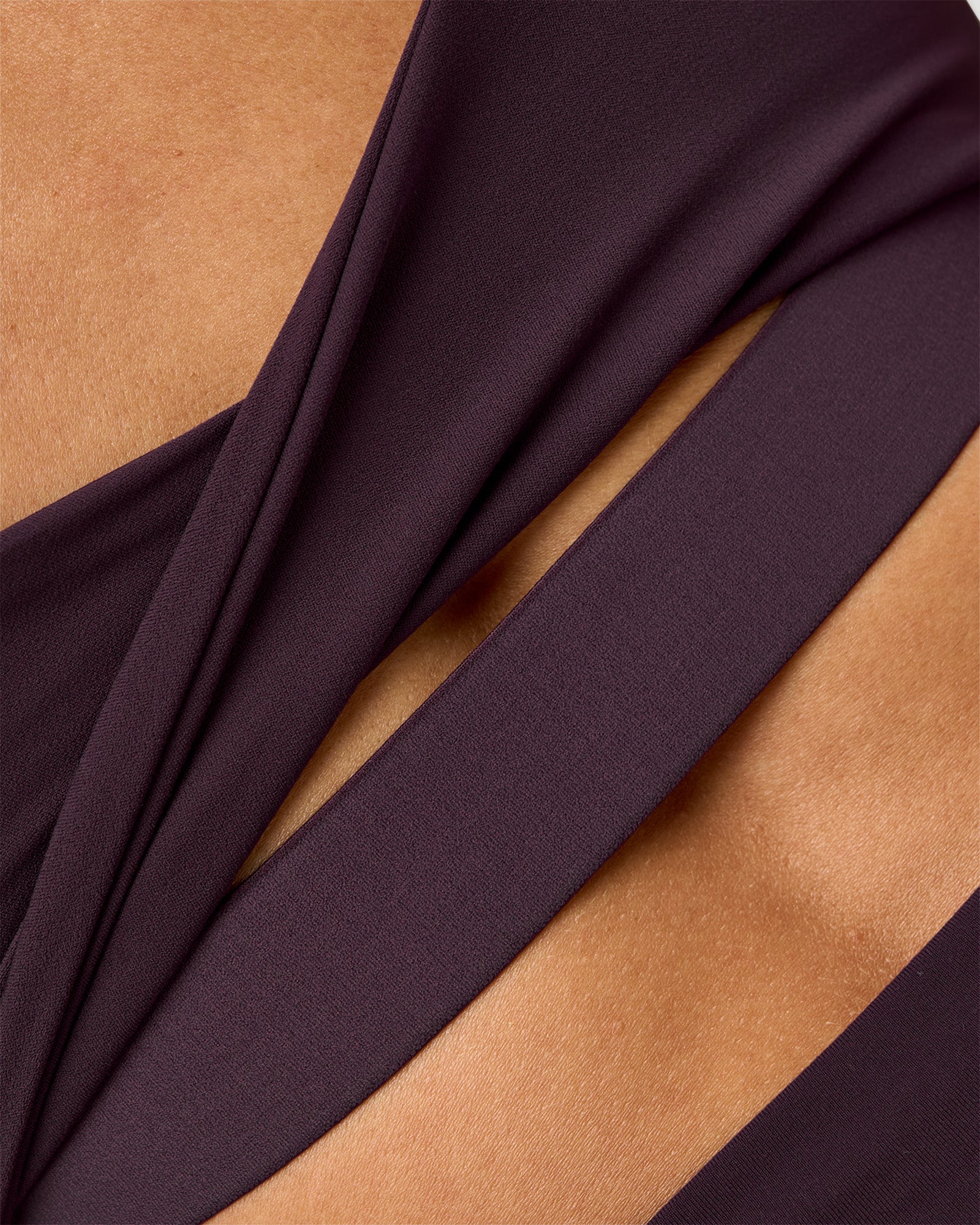Twist Sports Bra D/DD/E - Midnight Plum