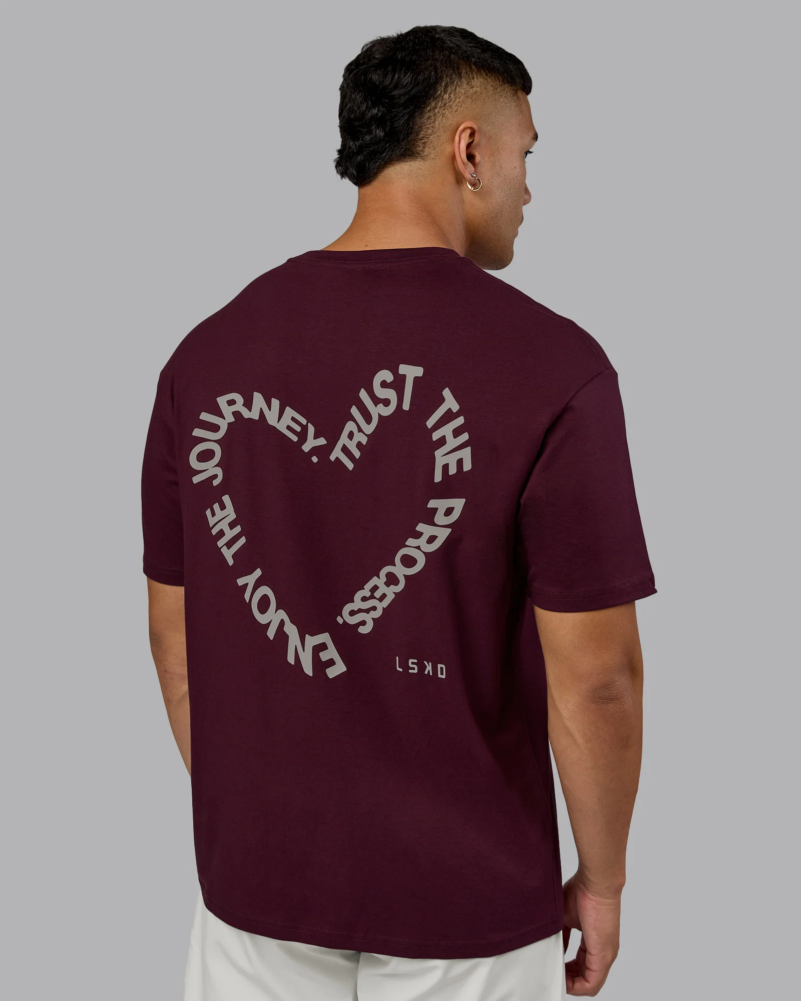 15538-love-the-process-flxcotton-oversize-tee-cherry-lacquer-shale-beige-10.webp Love The Process FLXCotton Oversize Tee - Cherry Lacquer-Shale Beige