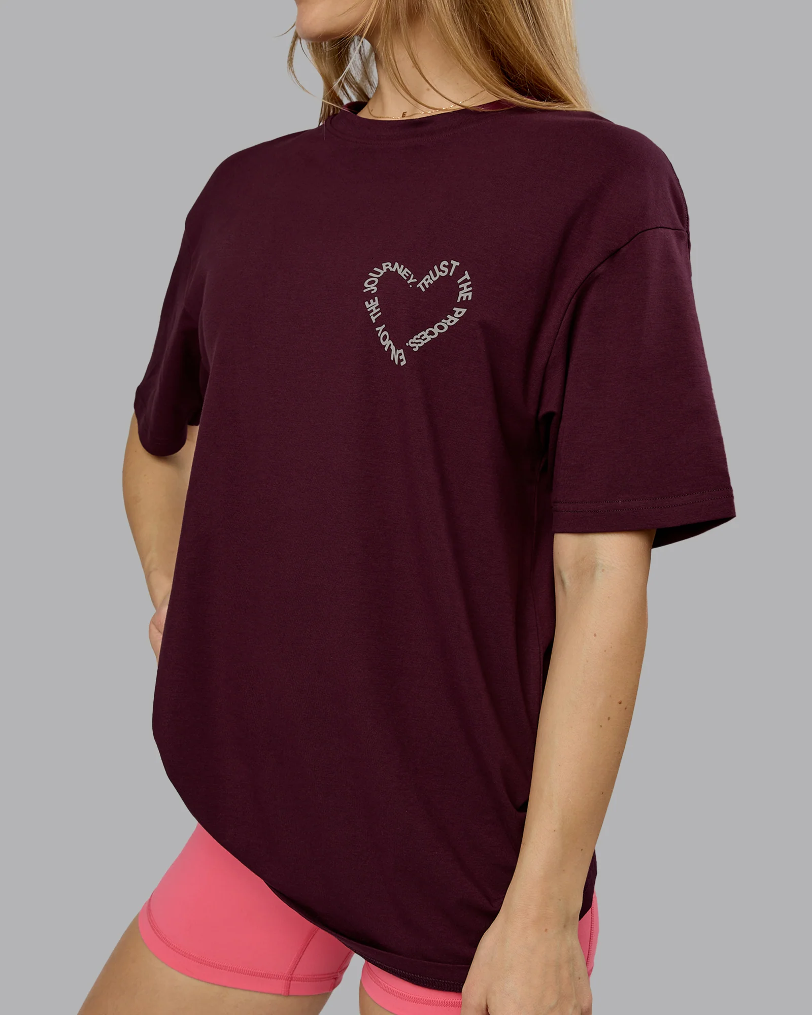 15538-love-the-process-flxcotton-oversize-tee-cherry-lacquer-shale-beige-11.webp Love The Process FLXCotton Oversize Tee - Cherry Lacquer-Shale Beige