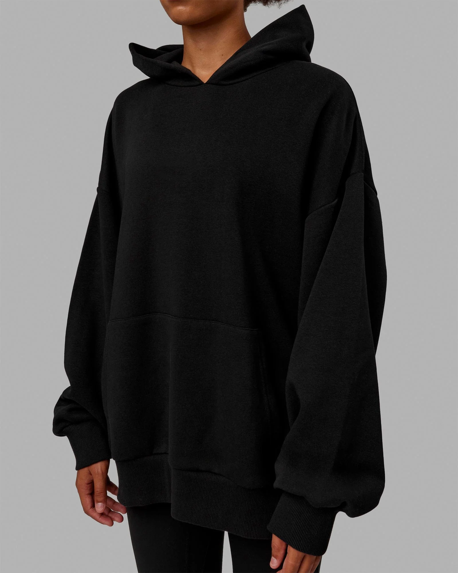 15556-love-the-run-hoodie-oversize-black-white-10.webp Love The Run Hoodie Oversize - Black-White