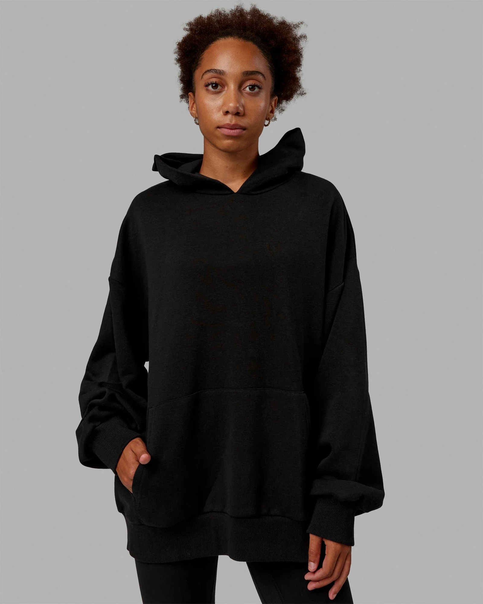 15556-love-the-run-hoodie-oversize-black-white-7.webp Love The Run Hoodie Oversize - Black-White